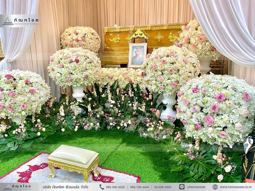 ดอกไม้ประดับหน้าหีบสไตล์โมเดิร์นโทนขาว-ชมพู 2 ดอกไม้งานศพ สวนพุ่มดอกไม้