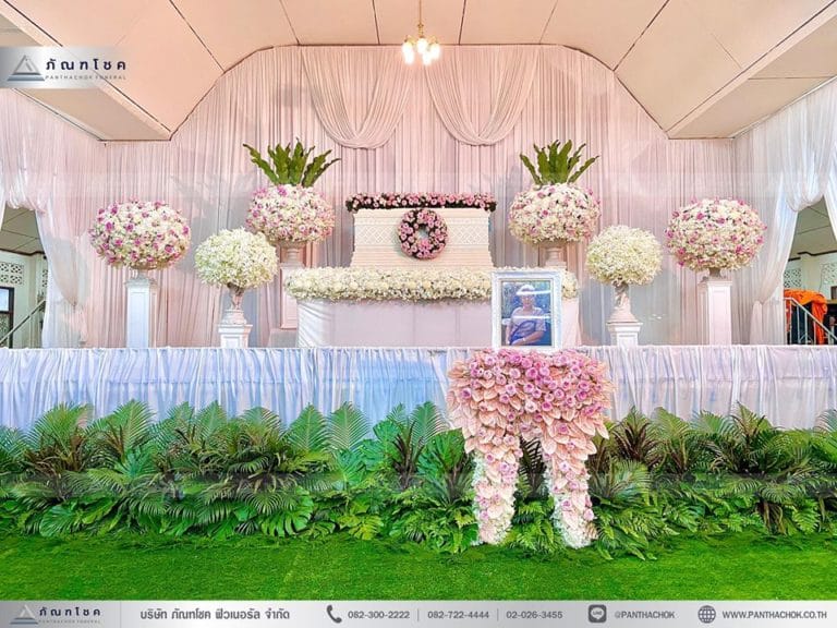 ดอกไม้หน้าหีบศพสีชมพู วัดประชาโฆสิตาราม