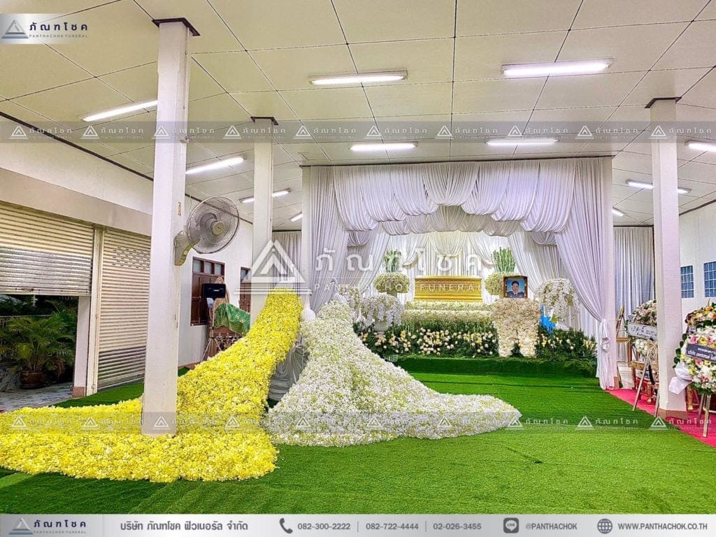 นกยูงงานศพ วัดไทร นครปฐม จัดงานศพแบบเรียบง่าย ดอกไม้สดงานศพ รับจัดงานศพนครปฐม