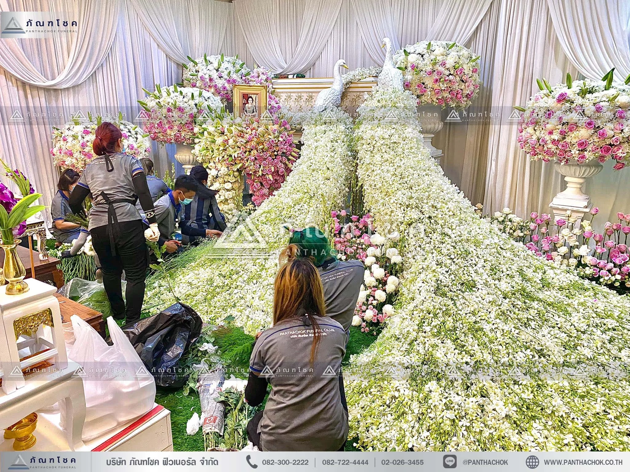 ดอกไม้สดหน้าศพกรุงเทพแบบหรูหรา ดอกไม้งานศพ รับจัดงานศพ ดอกไม้สดหน้าศพสวยหรู
