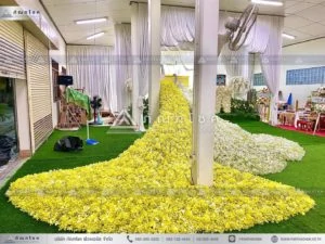 นกยูงงานศพ วัดไทร นครปฐม งานศพเรียบง่าย จัดงานศพโทนสีเหลือง ดอกไม้หน้าศพสีขาวเหลือง ร้านดอกไม้นครปฐมแนะนำ