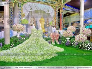ดอกไม้หน้าโกศพระราชทาน โทนสีชมพู จัดงานศพเพชบุรี ดอกไม้หน้าศพประจวบคีรีขันธ์