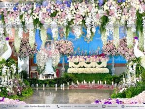 ดอกไม้หน้าศพสวยหรูแบบนกยูง